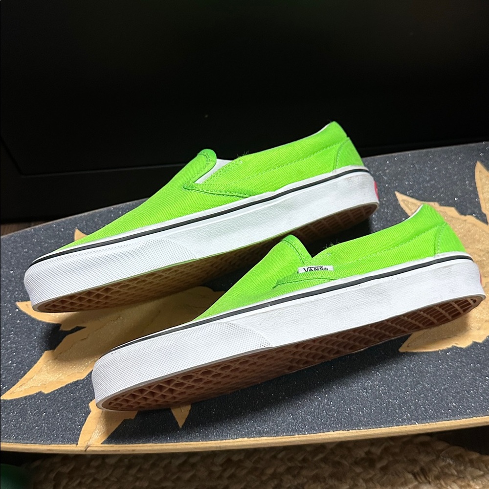 Vans Neon Gecko Green Slip-On Canvas Sneakers W 7.0 M 5.5 - Picture 11 of 16